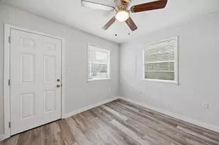 9481 Lake Forest Cir, Brenham, TX 77833 - Photo 4