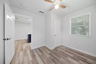 9481 Lake Forest Cir, Brenham, TX 77833 - Photo 24