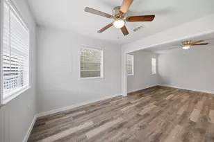 9481 Lake Forest Cir, Brenham, TX 77833 - Photo 6