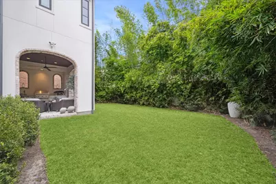 2501 Yupon Street, Houston, TX 77006 - Photo 42