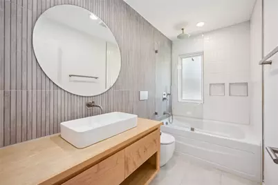 6306 Pineshade Lane, Houston, TX 77008 - Photo 22