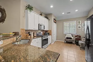 46 S Dylanshire Cir, Conroe, TX 77384 - Photo 10