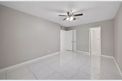 10600 S Post Oak Road #101, Houston, TX 77035 - Photo 14