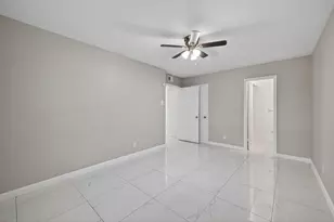 10600 S Post Oak Rd, Houston, TX 77035 - Photo 14