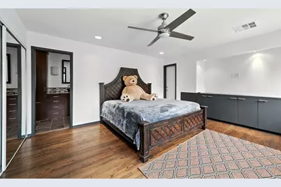 2019 McClendon Street, Houston, TX 77030 - Photo 20