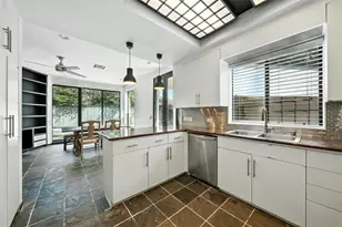 2019 McClendon St, Houston, TX 77030 - Photo 16