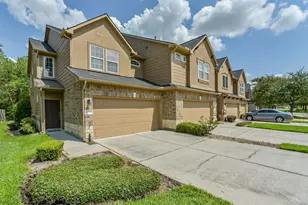 12947 Iris Garden Ln, Houston, TX 77044 - Photo 8