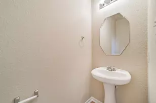 12947 Iris Garden Ln, Houston, TX 77044 - Photo 20
