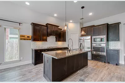 13937 Naples Park Court, Pearland, TX 77584 - Photo 10