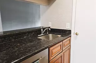 6111 Beverly Hill St, Houston, TX 77057 - Photo 6