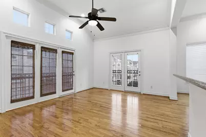 1303 Sherwood Point Lane, Houston, TX 77043 - Photo 16