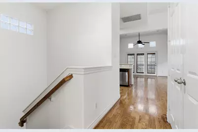 1303 Sherwood Point Lane, Houston, TX 77043 - Photo 6