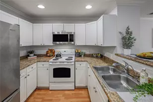 1725 Harvey Mitchell Pkwy S, College Station, TX 77840 - Photo 10