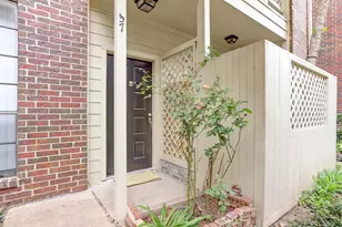 8055 Cambridge St, Houston, TX 77054 - Photo 2