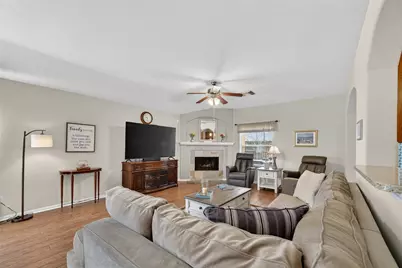 6097 Well Brook Lane, League City, TX 77573 - Photo 14