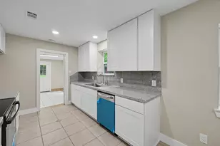 12691 Bowles Rd, Conroe, TX 77304 - Photo 10