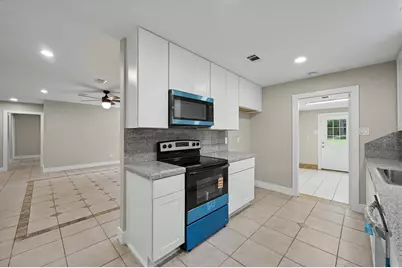 12691 Bowles Road, Conroe, TX 77304 - Photo 8