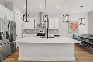 825 Woodcrest Dr, Houston, TX 77018 - Photo 1