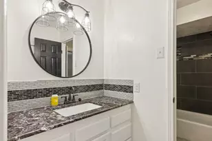 2705 Huckleberry Ln, Pasadena, TX 77502 - Photo 14