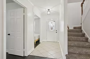 2705 Huckleberry Ln, Pasadena, TX 77502 - Photo 4