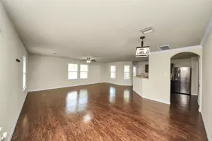 11418 El Diamante Dr, Houston, TX 77048 - Photo 4