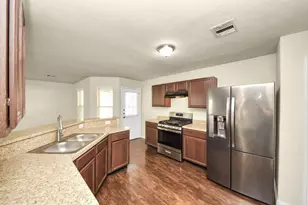 11418 El Diamante Dr, Houston, TX 77048 - Photo 8