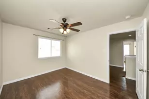 11418 El Diamante Dr, Houston, TX 77048 - Photo 12