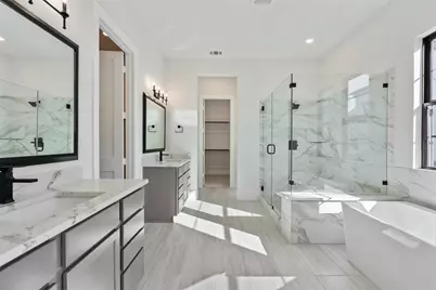 12035 Royal Oaks Run Drive, Houston, TX 77082 - Photo 10