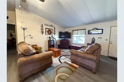 1055 N Franklin Street, La Grange, TX 78945 - Photo 12