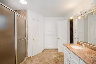 1911 Trixie Ln, Houston, TX 77042 - Photo 22