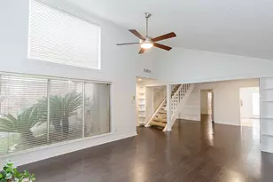 1911 Trixie Ln, Houston, TX 77042 - Photo 12