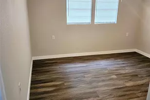 712 Stowell St, Anahuac, TX 77514 - Photo 12