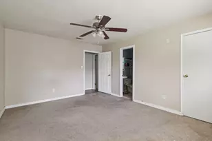 249 Austin St, Angleton, TX 77515 - Photo 12