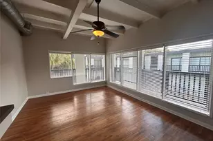 219 Marshall St, Houston, TX 77006 - Photo 2