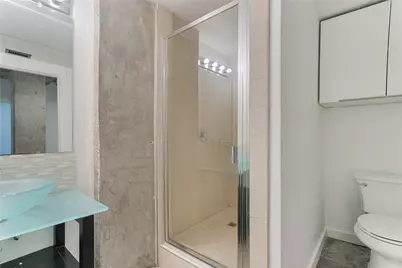 2000 Bagby Street #2401, Houston, TX 77002 - Photo 20