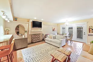 1953 Stoney Brook Dr, Houston, TX 77063 - Photo 8