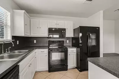 6823 Manor Terrace Lane, Richmond, TX 77469 - Photo 14