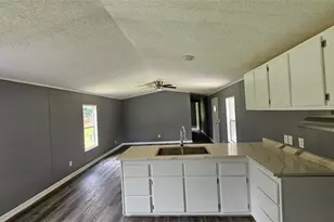 25964 Thatcham, New Caney, TX 77357 - Photo 4