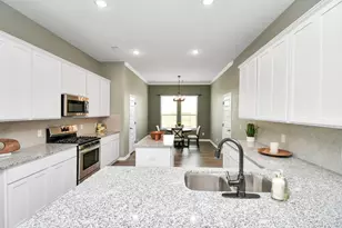 395 Hunter Rnch Wy, Dayton, TX 77535 - Photo 12