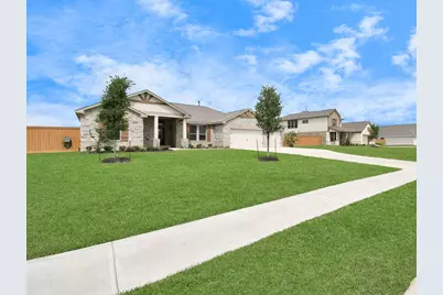 395 Hunter Ranch Way, Dayton, TX 77535 - Photo 2