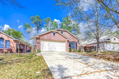 134 E Foxbriar Forest Circle, The Woodlands, TX 77382 - Photo 2