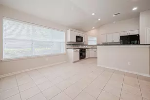 134 E Foxbriar Forest Cir, The Woodlands, TX 77382 - Photo 44
