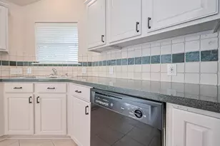 134 E Foxbriar Forest Cir, The Woodlands, TX 77382 - Photo 40