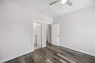 5329 Higgins St, Houston, TX 77033 - Photo 14