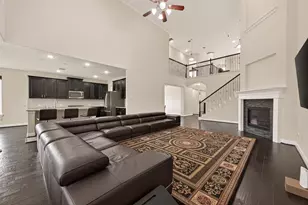 4002 Dogwood Canyon Ln, Sugar Land, TX 77479 - Photo 12