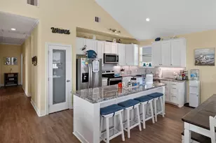 4022 Fort Bend Dr, Galveston, TX 77554 - Photo 10