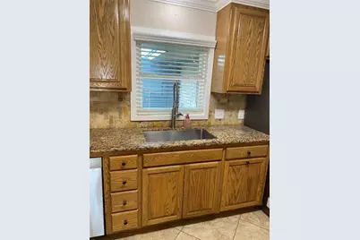 2709 Woodlawn Street, Dickinson, TX 77539 - Photo 14