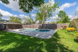 2709 Woodlawn St, Dickinson, TX 77539 - Photo 12