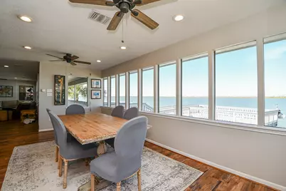 538 Paradise Drive, Tiki Island, TX 77554 - Photo 6