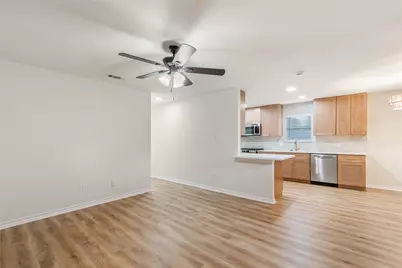 911 Mainer Lane, Tomball, TX 77375 - Photo 4
